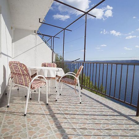 Stanici Beach Apartments Omiš Exterior foto